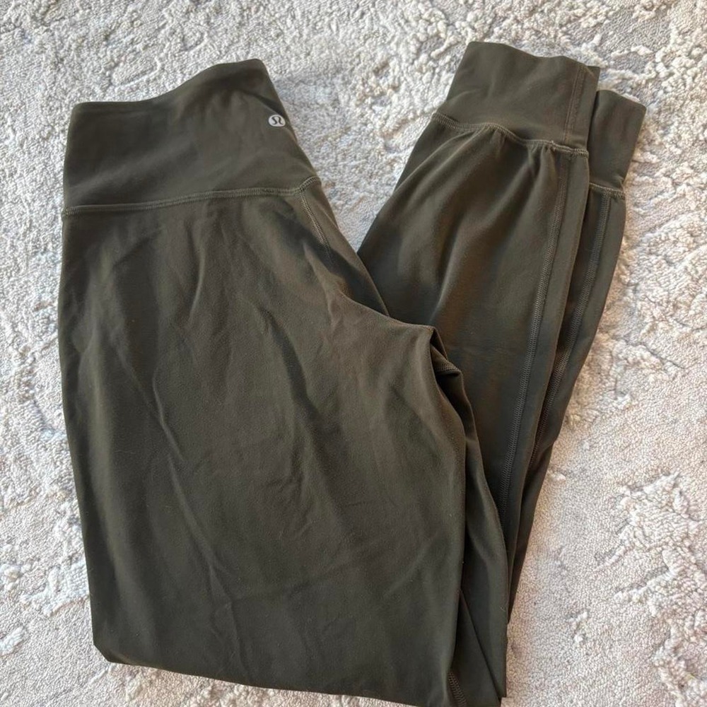 Lululemon Lululemon Align High-Rise Jogger *Full Length size 8 in green